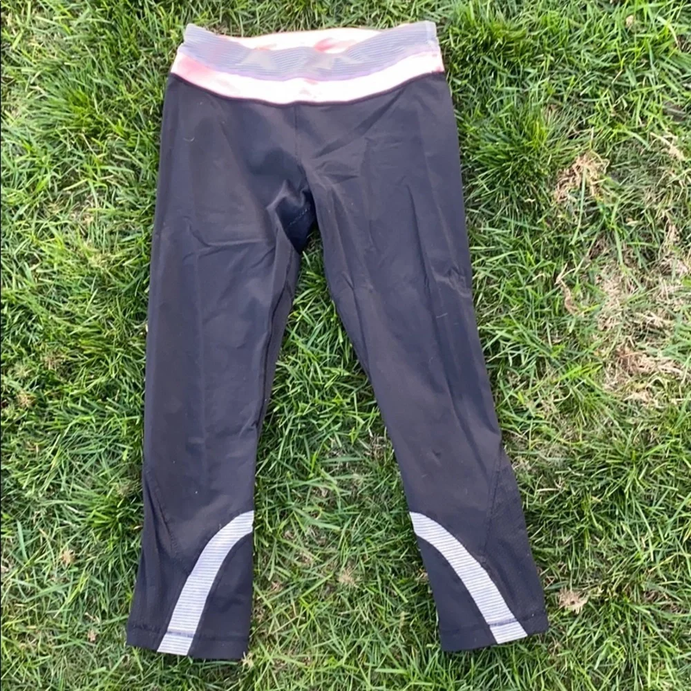 Lululemon black pants